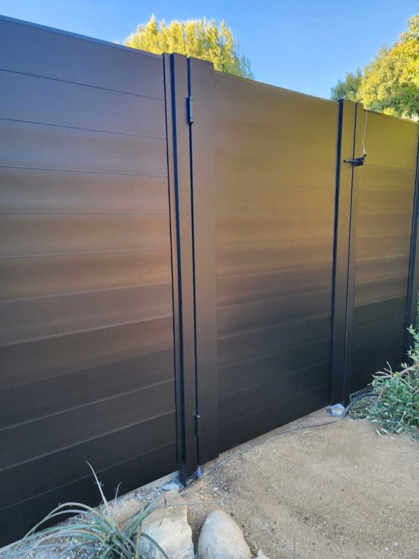 Full Privacy Horizontal Slat Gate 42" Wide - Image 4