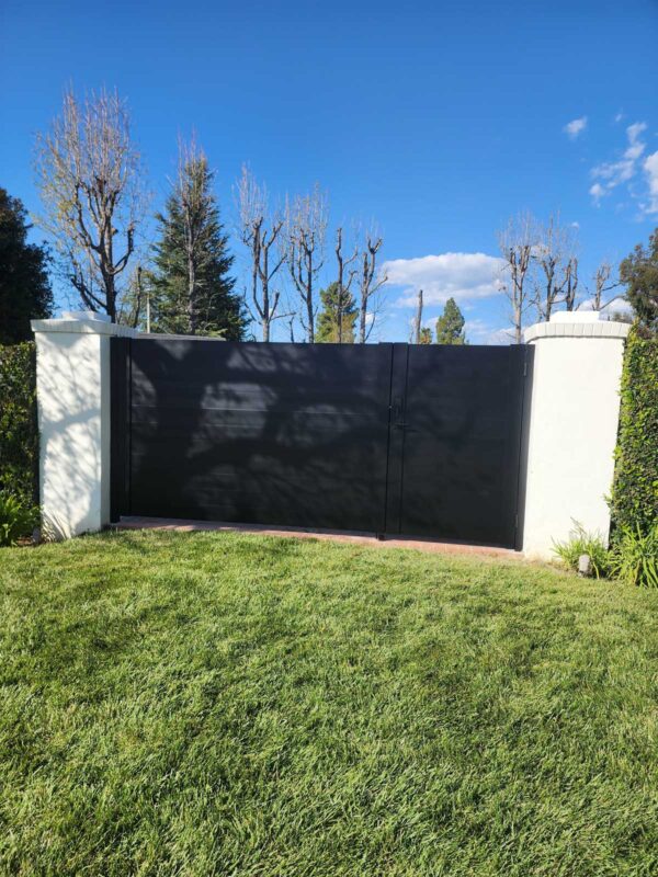 Full Privacy Horizontal Double Wide Slat Gate 157-160" or 205-208" Wide - Image 2