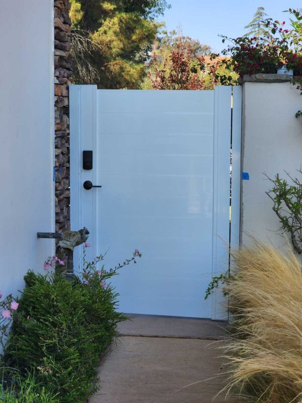 Full Privacy Horizontal Slat Gate 42" Wide - Image 2