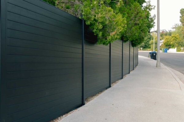 Full Privacy Horizontal Slat Fence Panel - Image 2